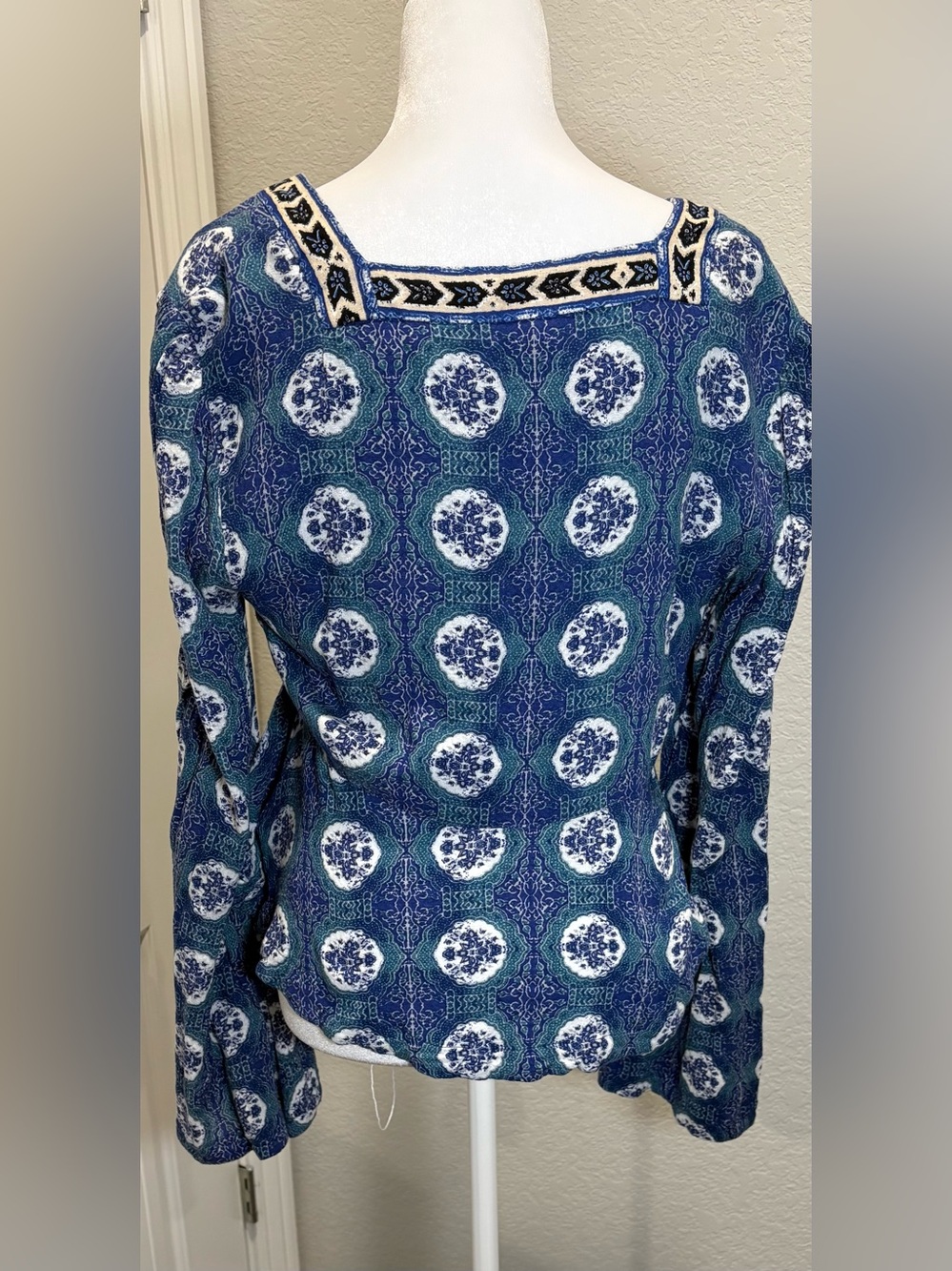 Free People Blue Teal Boho Tie Front Bell Sleeve Top Large - Picture 5 of 9